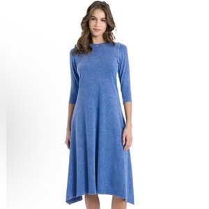 Hard tail black assymetrical dress